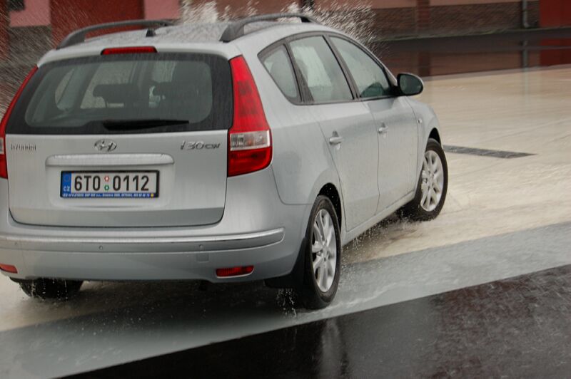 Den otev�en�ch dve�� s Hyundai ix20