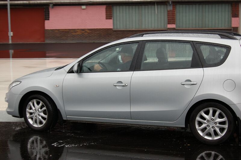 Den otev�en�ch dve�� s Hyundai ix20