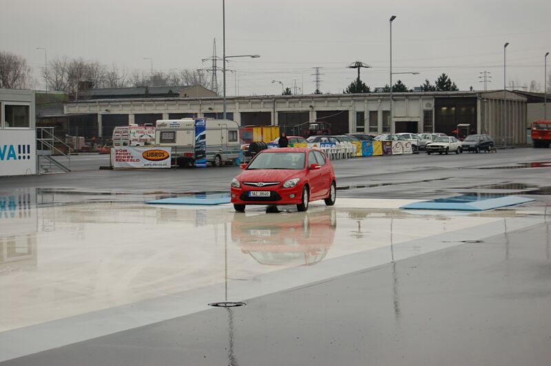 Den otev�en�ch dve�� s Hyundai ix20