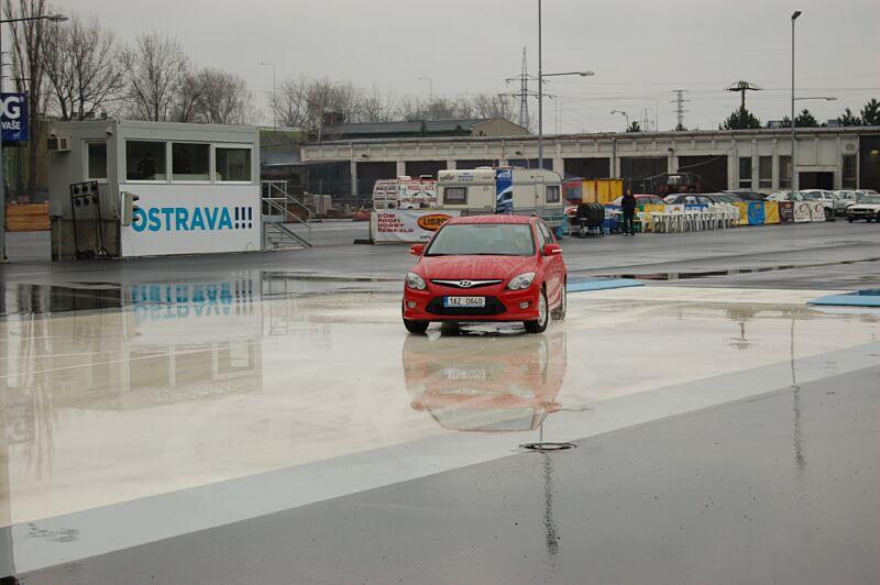 Den otev�en�ch dve�� s Hyundai ix20