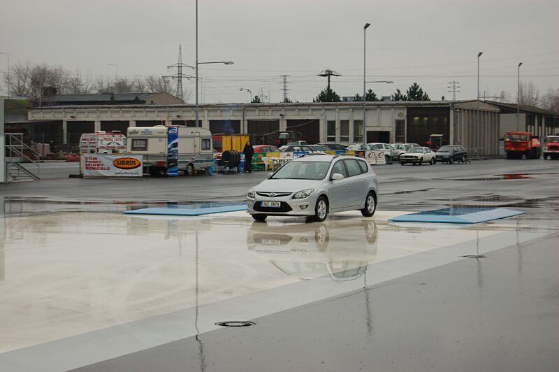 Den otev�en�ch dve�� s Hyundai ix20