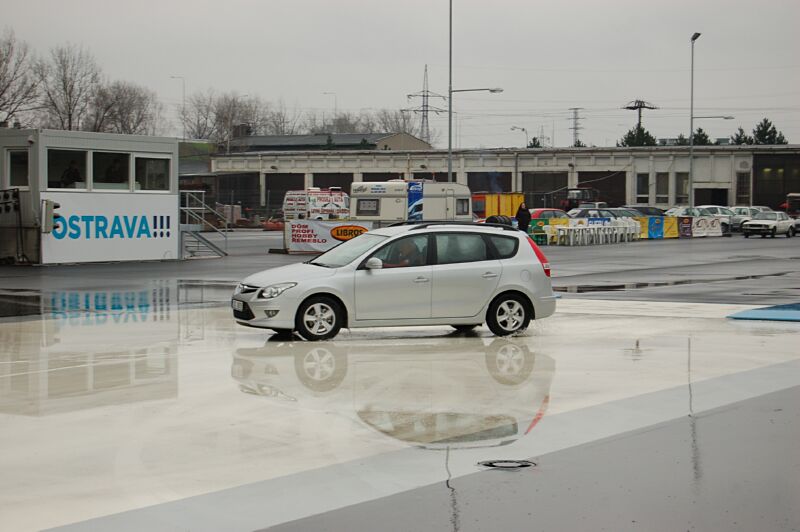 Den otev�en�ch dve�� s Hyundai ix20