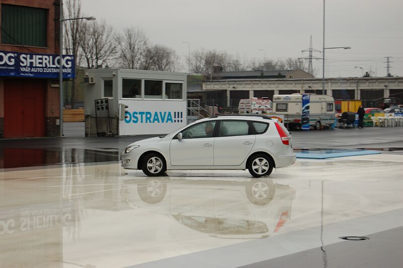 Den otev�en�ch dve�� s Hyundai ix20