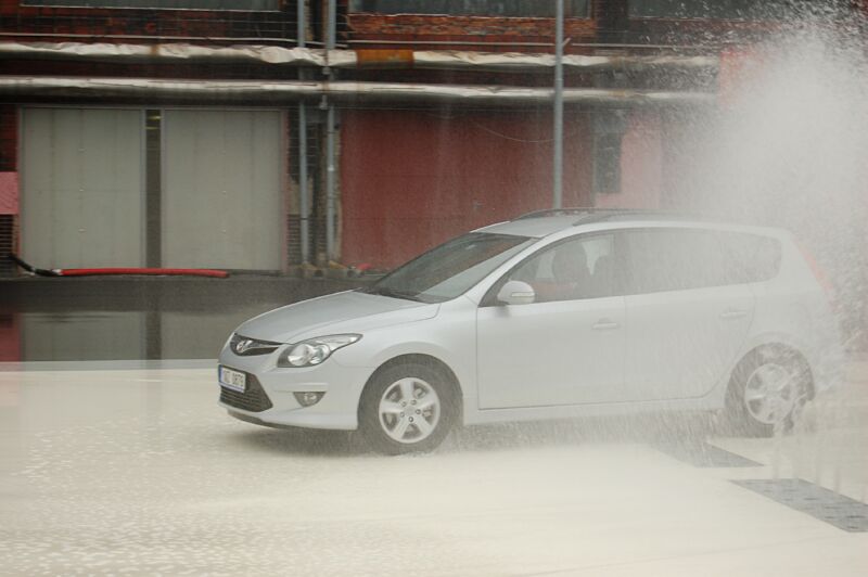 Den otev�en�ch dve�� s Hyundai ix20