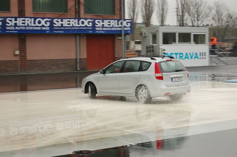 Den otev�en�ch dve�� s Hyundai ix20