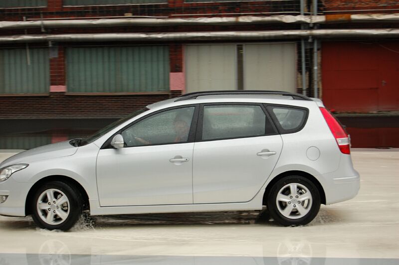 Den otev�en�ch dve�� s Hyundai ix20