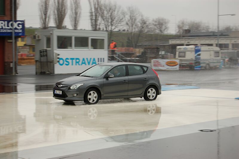 Den otev�en�ch dve�� s Hyundai ix20