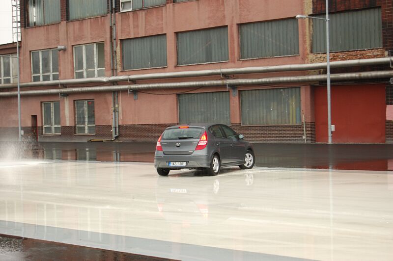 Den otev�en�ch dve�� s Hyundai ix20
