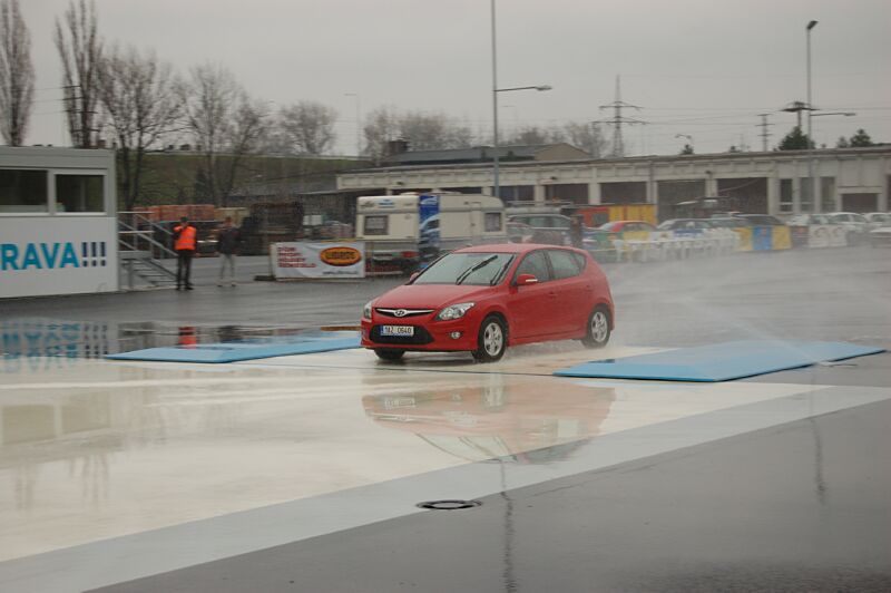 Den otev�en�ch dve�� s Hyundai ix20