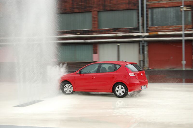 Den otev�en�ch dve�� s Hyundai ix20