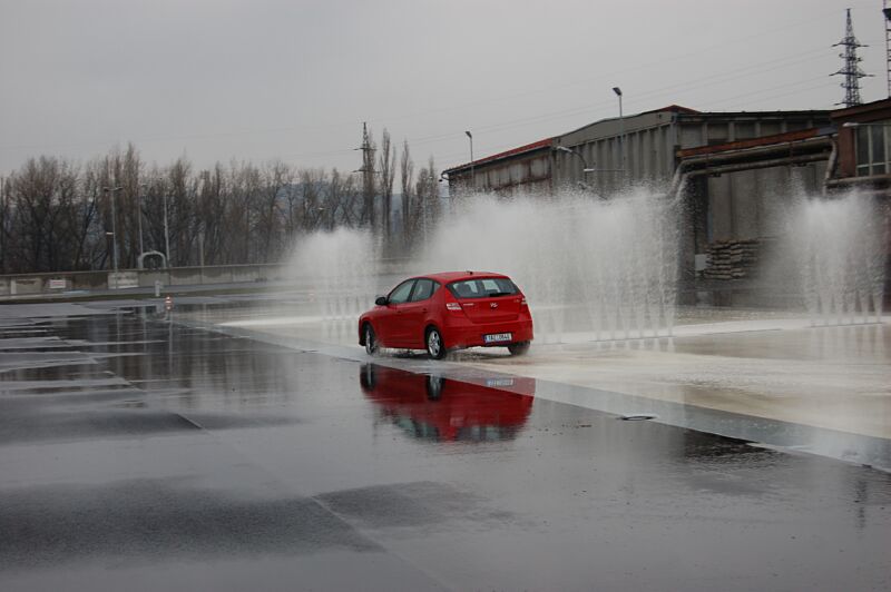 Den otev�en�ch dve�� s Hyundai ix20