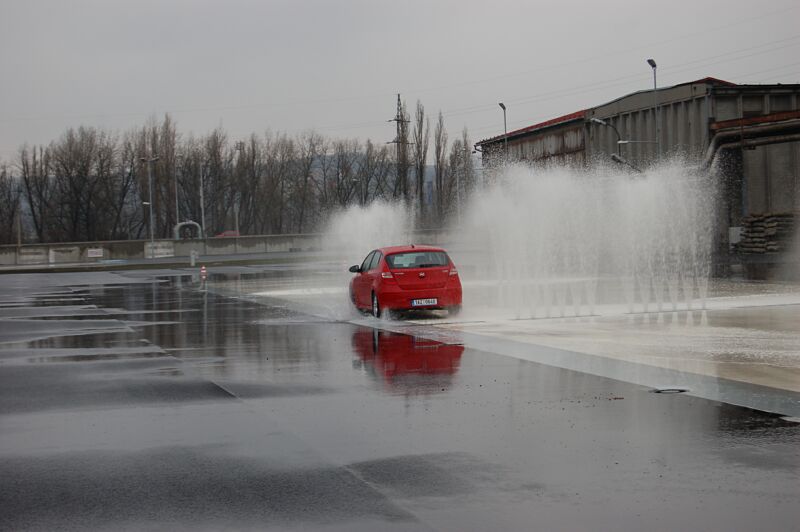 Den otev�en�ch dve�� s Hyundai ix20