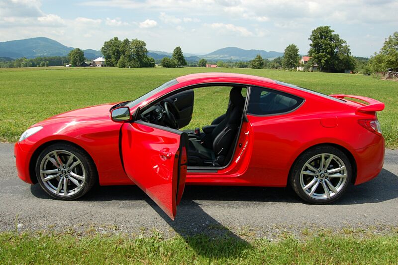 Hyundai Genesis Coupe