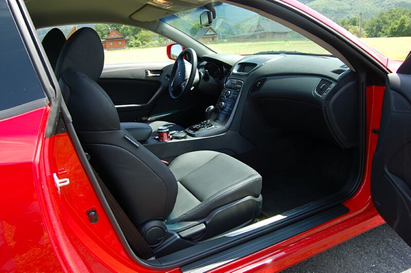Hyundai Genesis Coupe