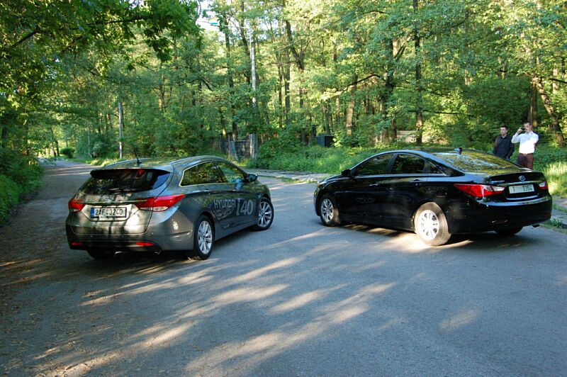 Hyundai i40cw a Hyundai Sonata YF