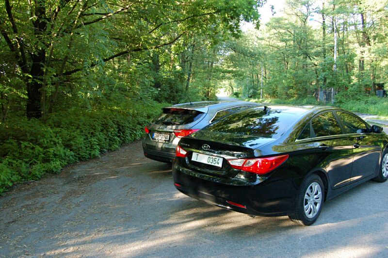 Hyundai i40cw a Hyundai Sonata YF