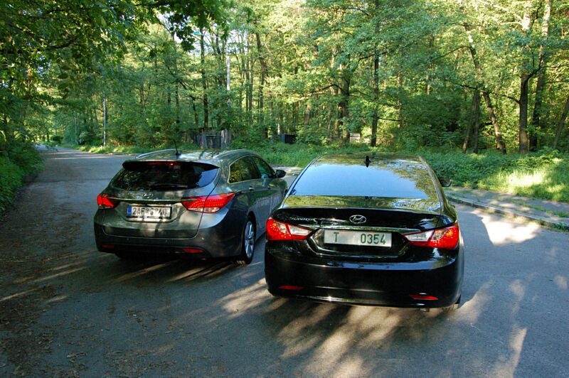 Hyundai i40cw a Hyundai Sonata YF
