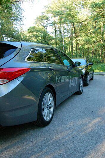 Hyundai i40cw a Hyundai Sonata YF