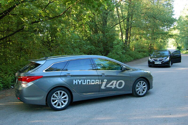 Hyundai i40cw a Hyundai Sonata YF