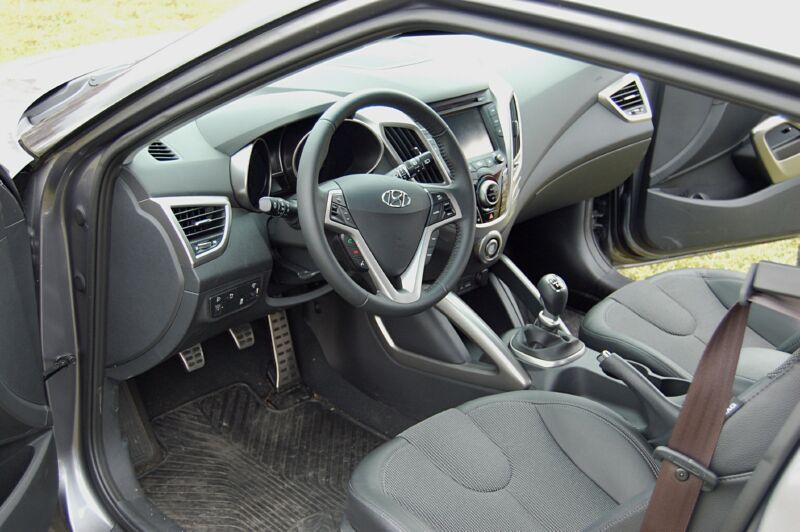 Hyundai Veloster