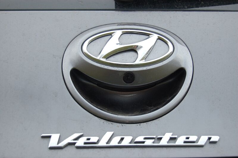 Hyundai Veloster