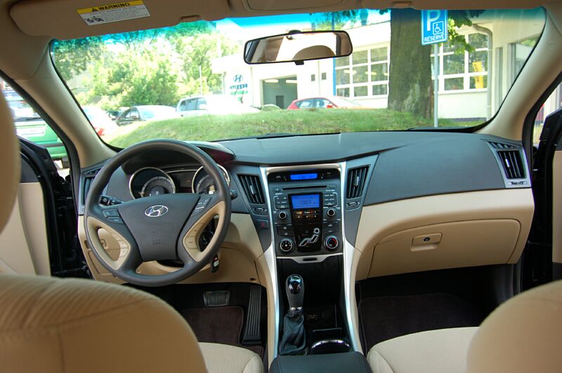 Hyundai Sonata YF